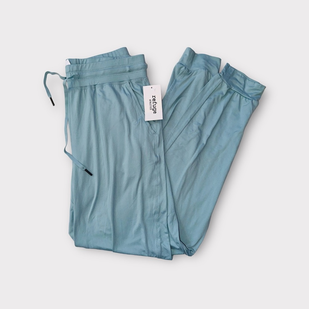 NWT Woman’s Joggers